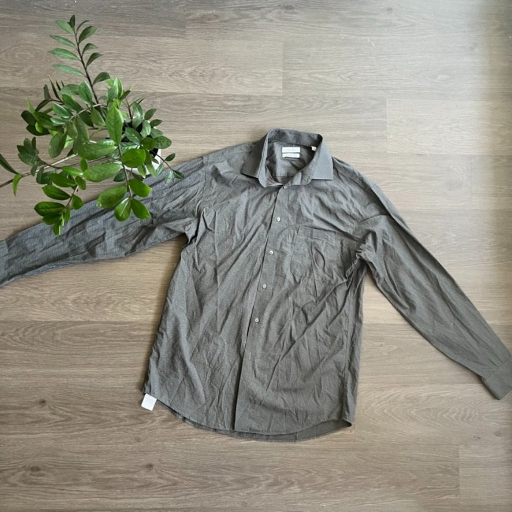 Calvin Klein Grey Pattern Button-Down "Regular Fit Non-Iron" Cotton Dress Shirt